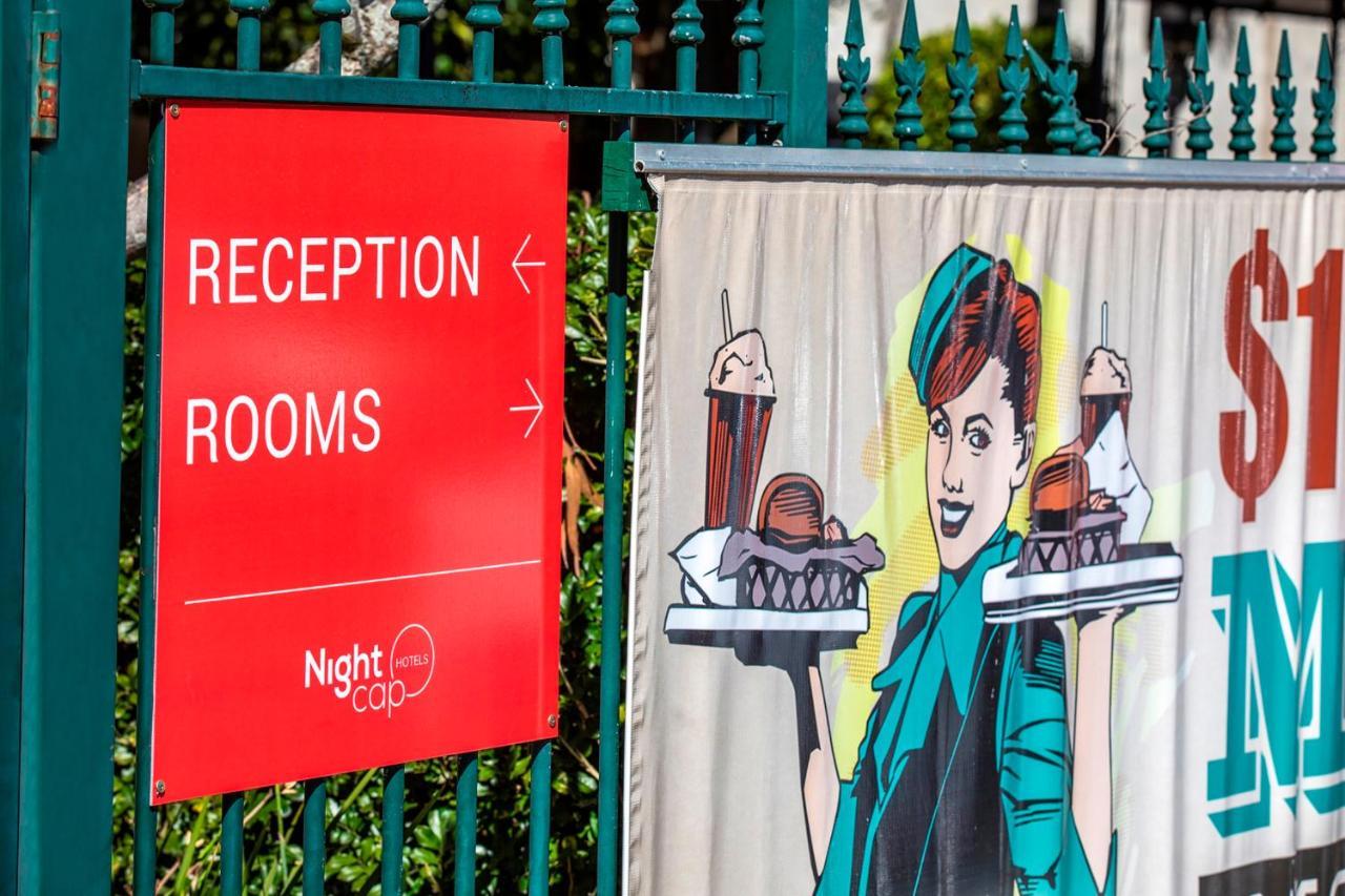 Nightcap At High Flyer Hotel Bankstown Exterior photo