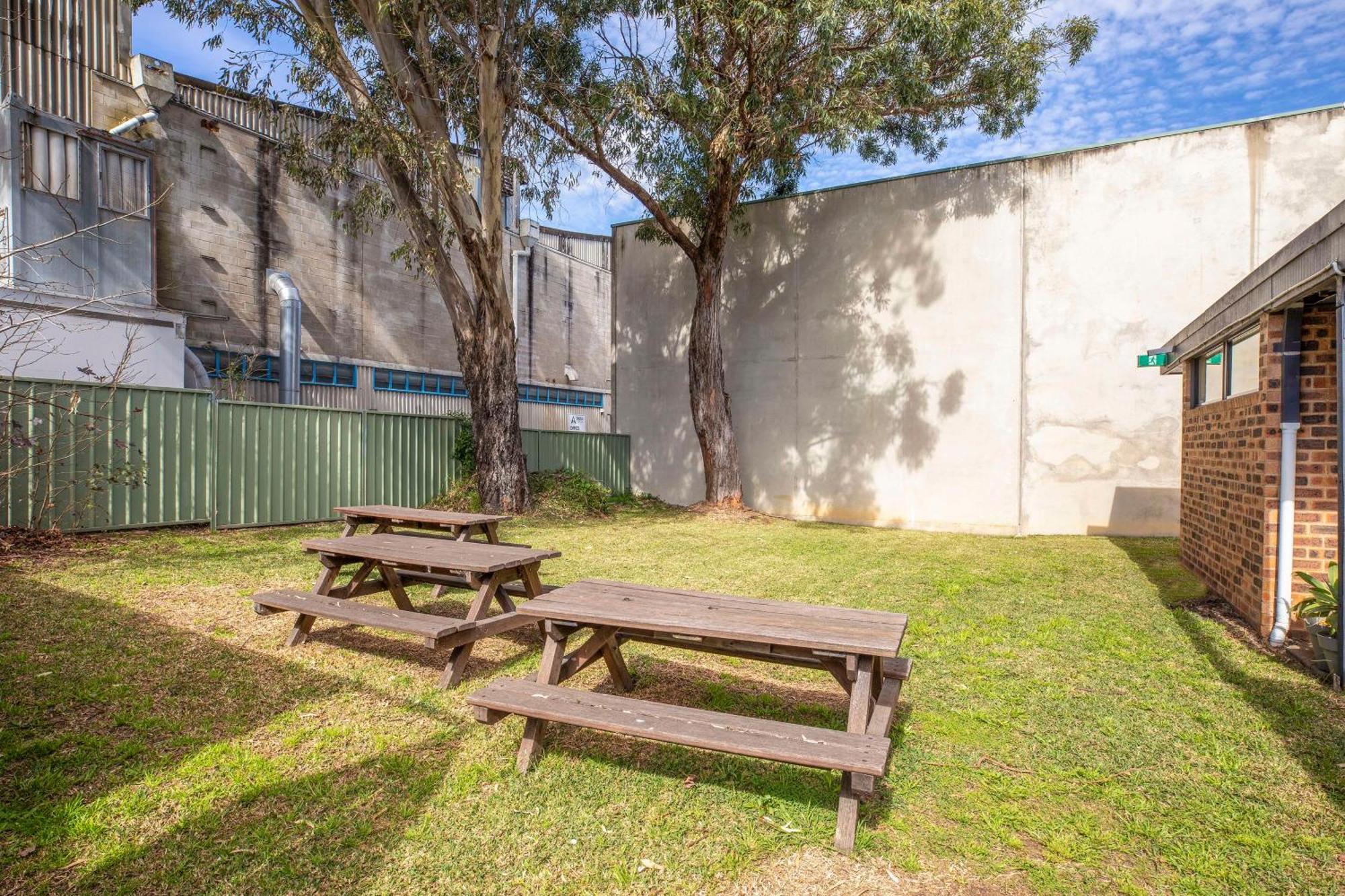 Nightcap At High Flyer Hotel Bankstown Exterior photo